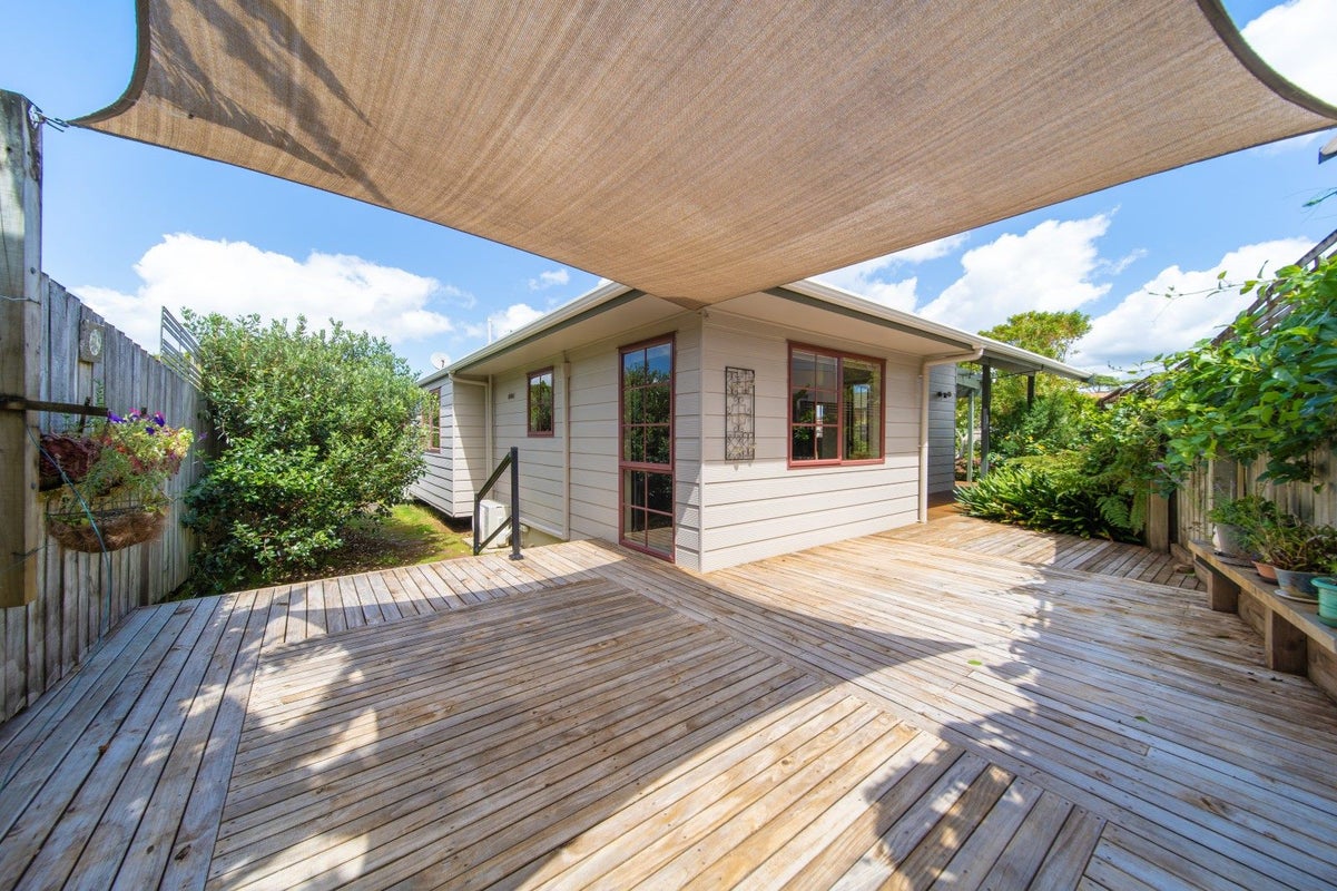 23 Lochiel Place, Kamo, Whangarei - Carousel 2
