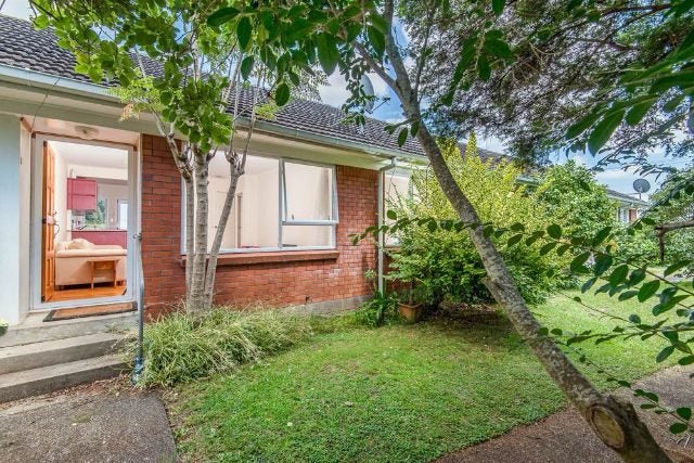 3/247 West Tamaki Road, Wai O Taiki Bay, Auckland - Carousel 1