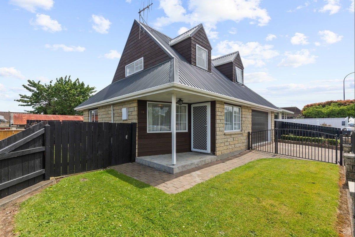 156 Albert Street, Terrace End, Palmerston North - Carousel 2