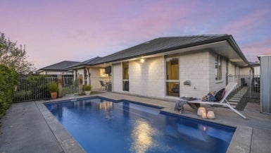 63 Glenpark Crescent, Bethlehem, Tauranga - Carousel 1