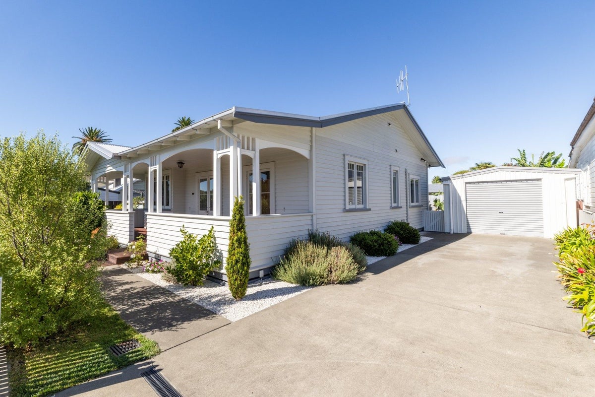 24A Jull Street, Napier South, Napier - Carousel 1