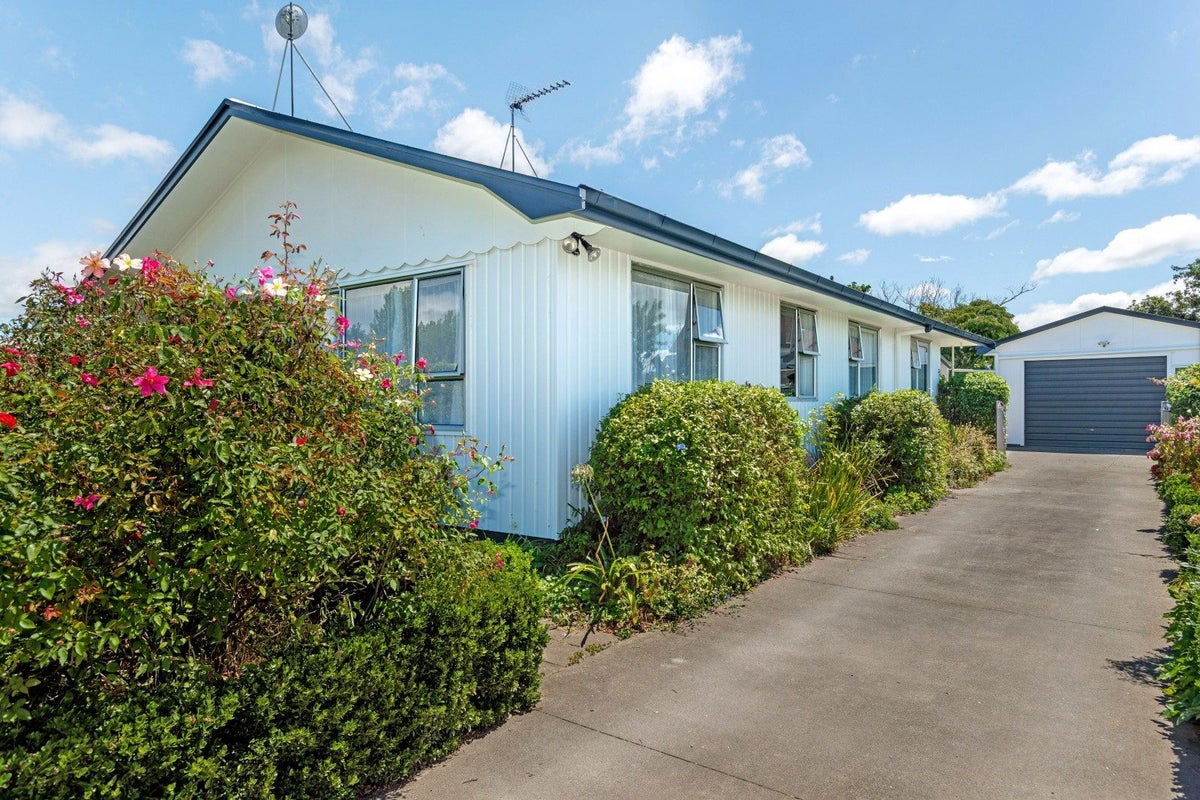 4 Atkins Street, Patutahi, Gisborne - Carousel 19