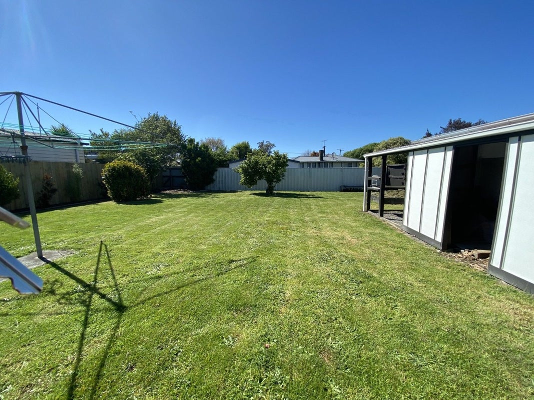 16 Wavell Crescent, Lansdowne, Masterton - Carousel 2