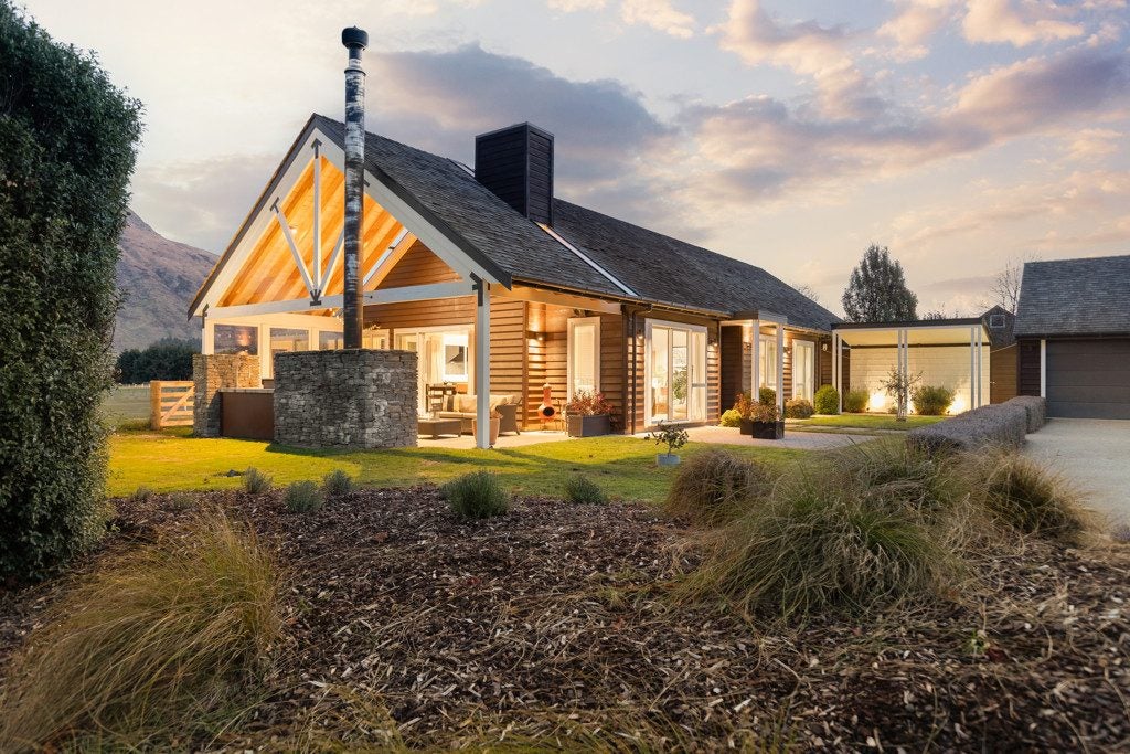 24 Marshall Avenue, Lake hayes, queenstown - Carousel 1