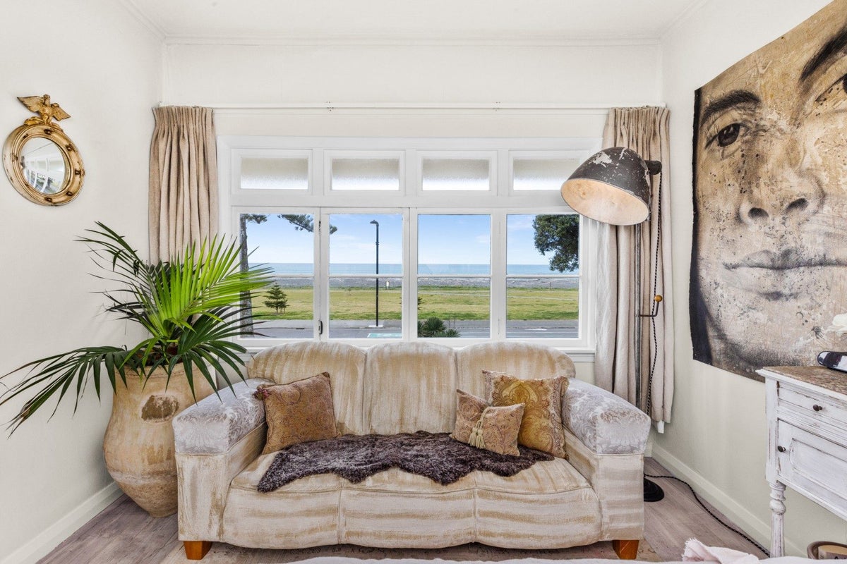 541E Marine Parade, Napier South, Napier - Carousel 1