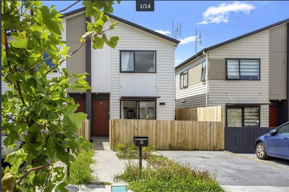 38 Matawhanga Drive, Wattle Downs, Auckland - Carousel 2