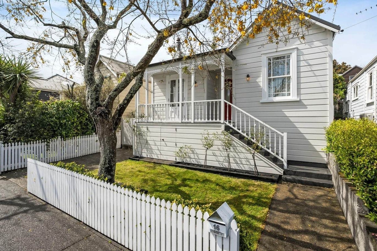 16 Leamington Road, Mount Eden, Auckland - Carousel 1