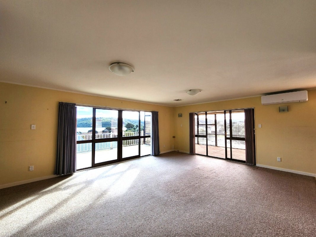 58 Tweed Road, Papakowhai, Porirua - Carousel 2