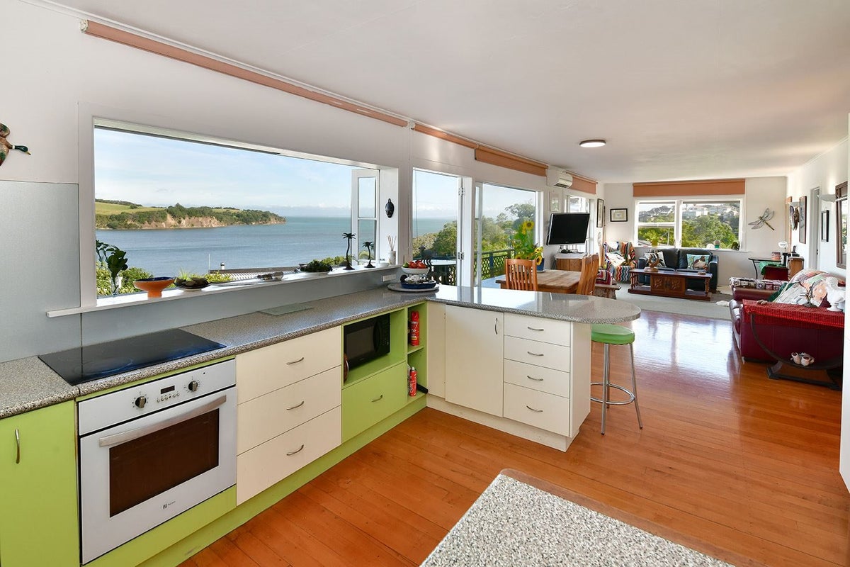 A/76A SHAKESPEAR RD, Army Bay, Whangaparaoa - Carousel 2