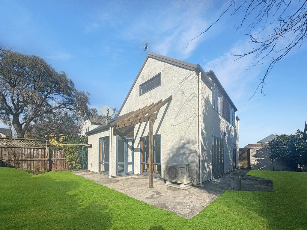 2 Kinleys Lane, St Albans, Christchurch - Carousel 13