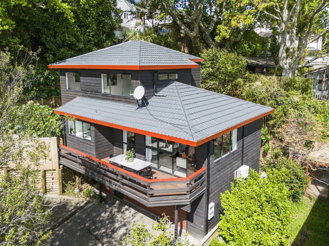 2/82 Bassett Road, Remuera, Auckland - Carousel 1
