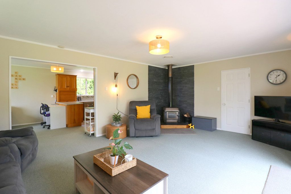 182 Marama Avenue North, Otatara, Invercargill - Carousel 2
