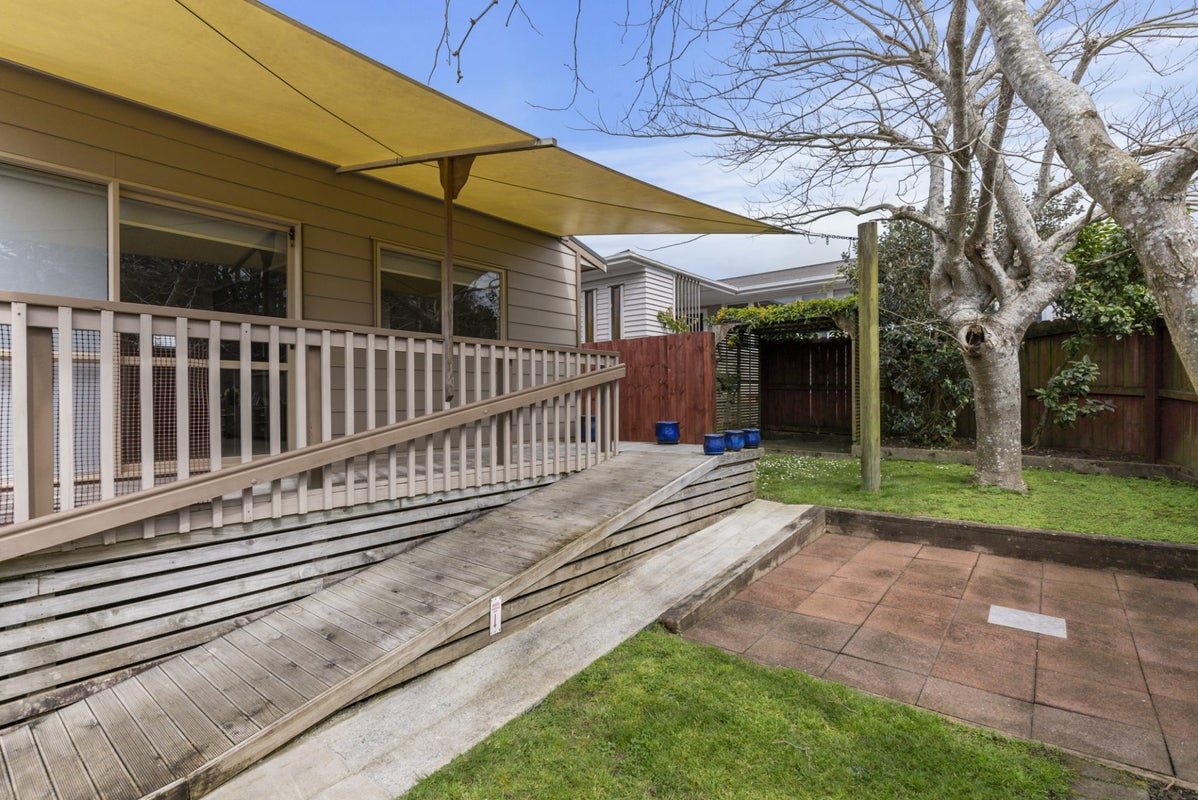 40A Christmas Road, Manurewa, Auckland - Carousel 2