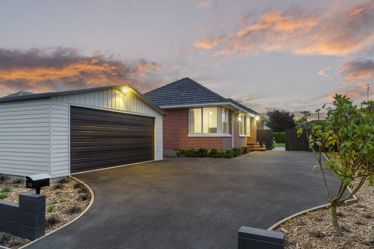 63 Appleby Crescent, Burnside, Christchurch - Carousel 2