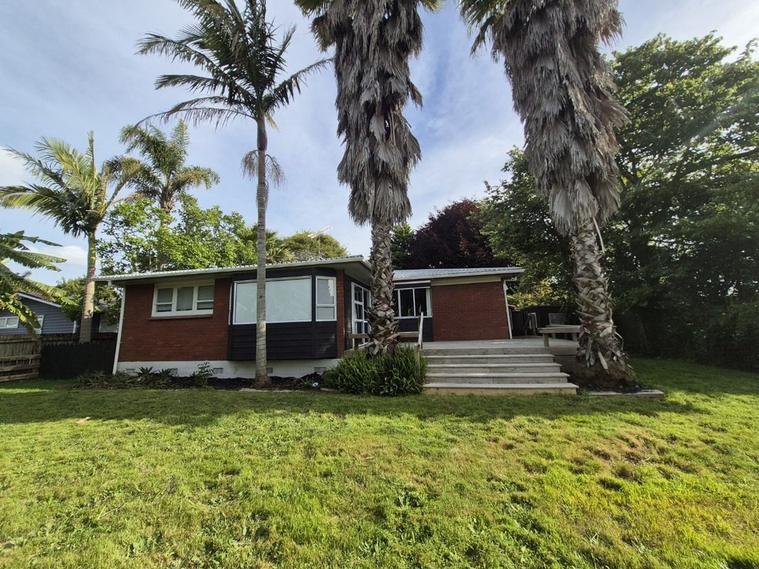 364 Great South Road, Opaheke, Papakura - Carousel 1