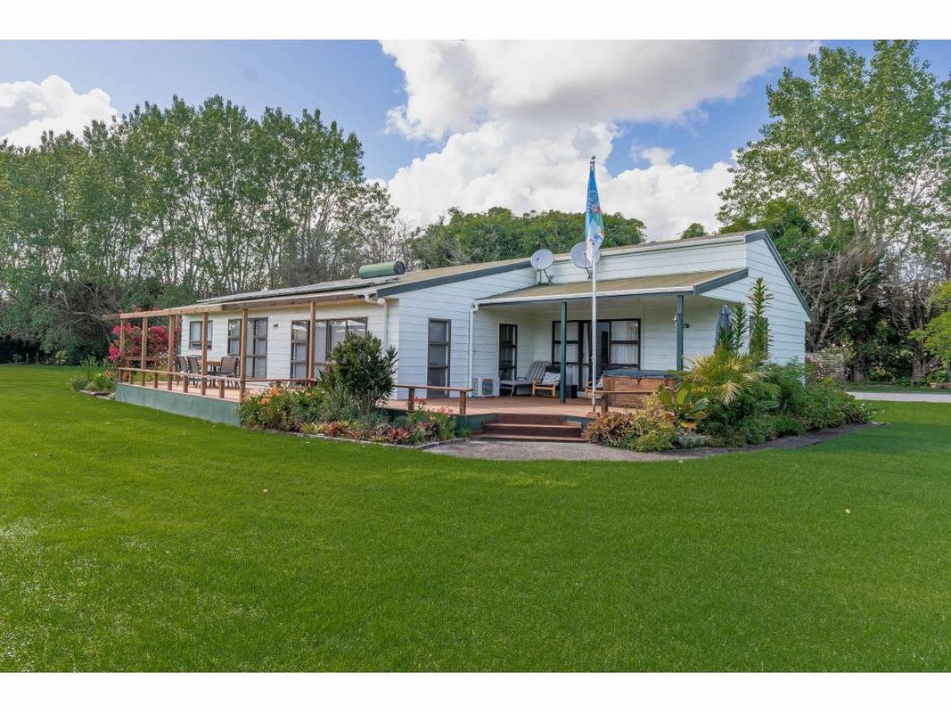 64 Mangakaretu Road, Waipapa, Kerikeri - Carousel 1