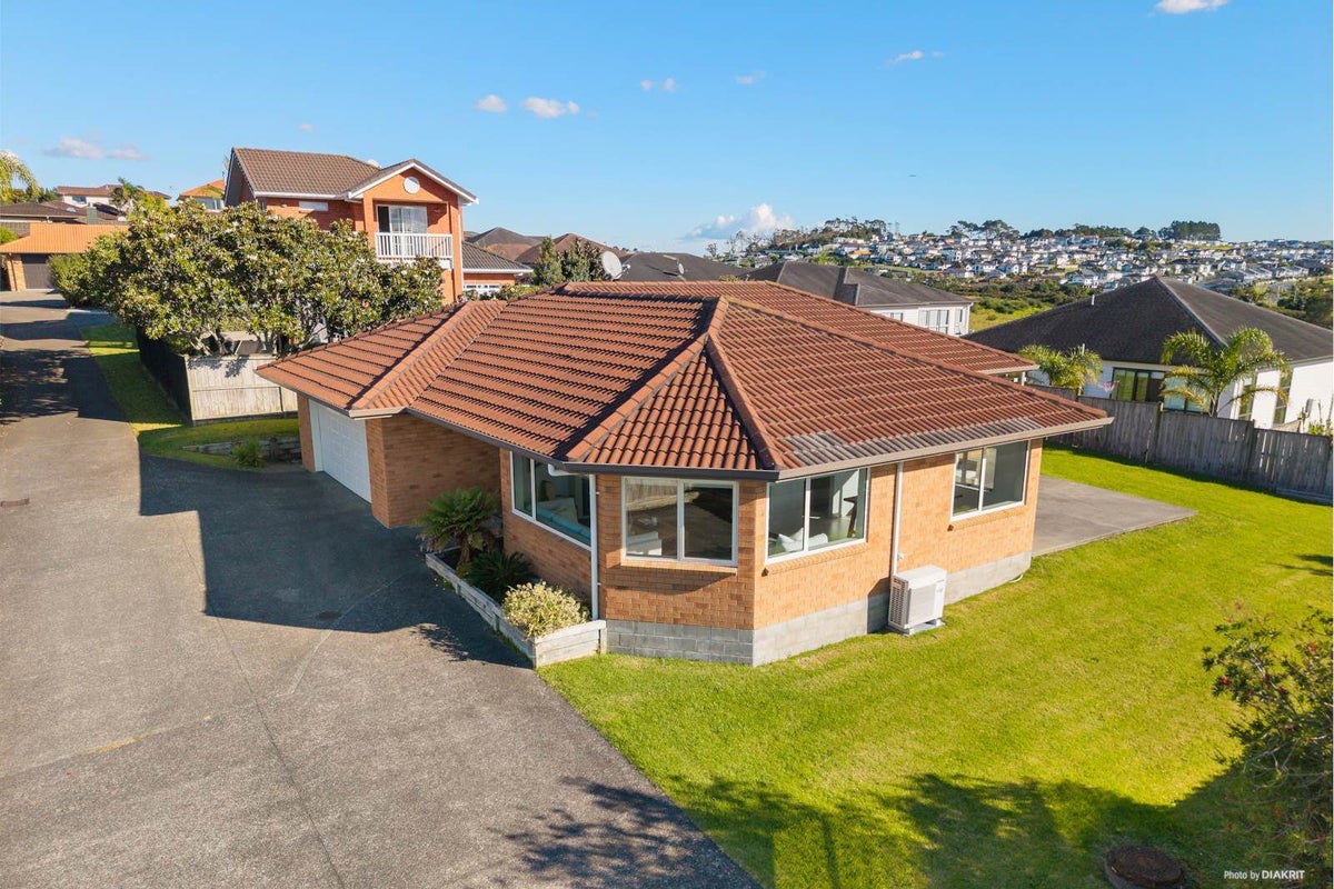 16 Anchorite Way, Red Beach, Red Beach - Carousel 1