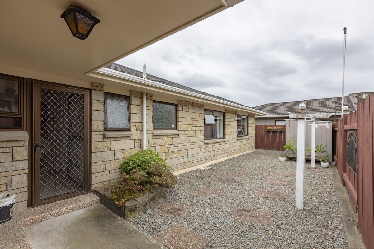 458 Tremaine Avenue, Takaro, Palmerston North - Carousel 1