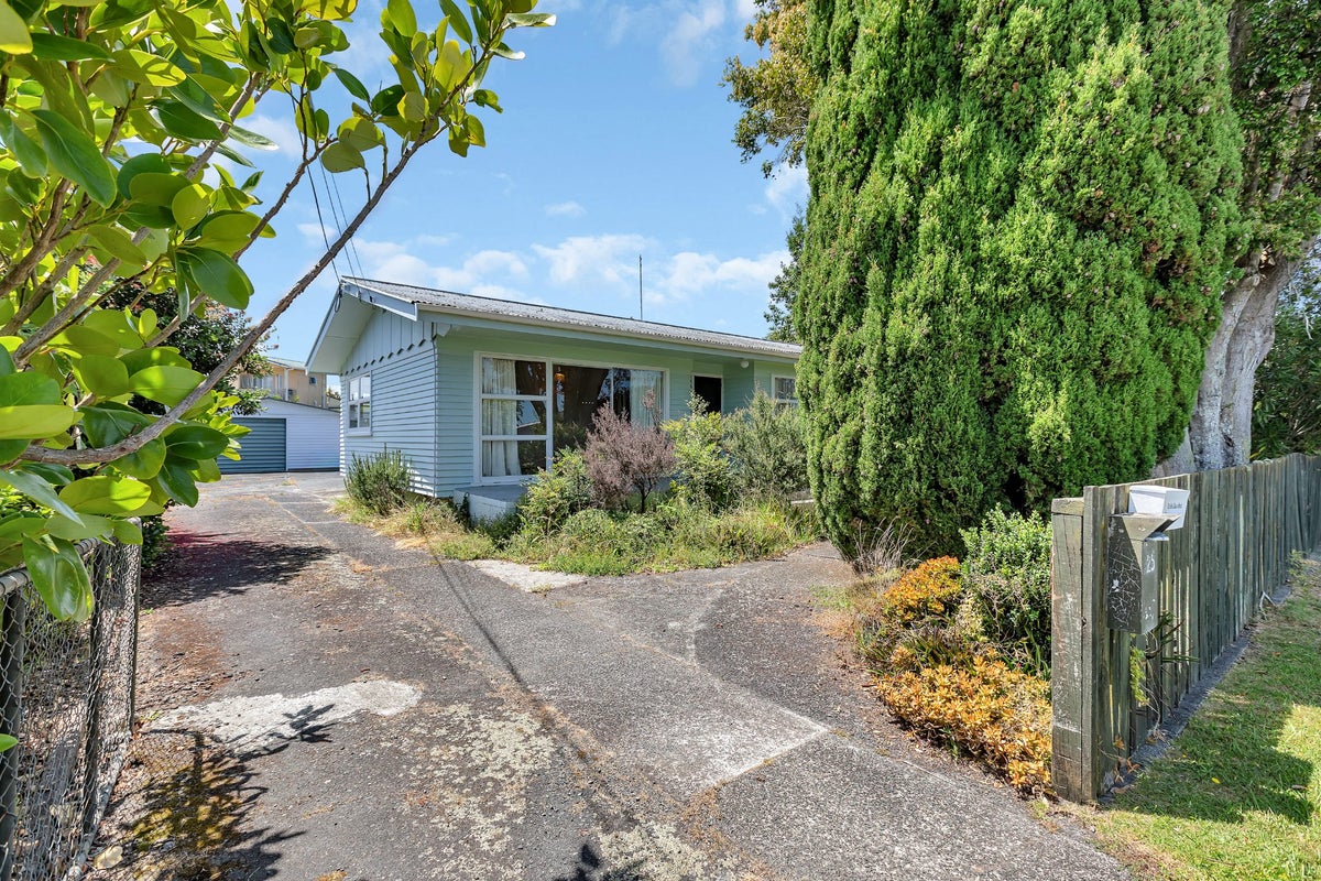 25 Kokich Crescent, Onerahi, Whangarei - Carousel 1