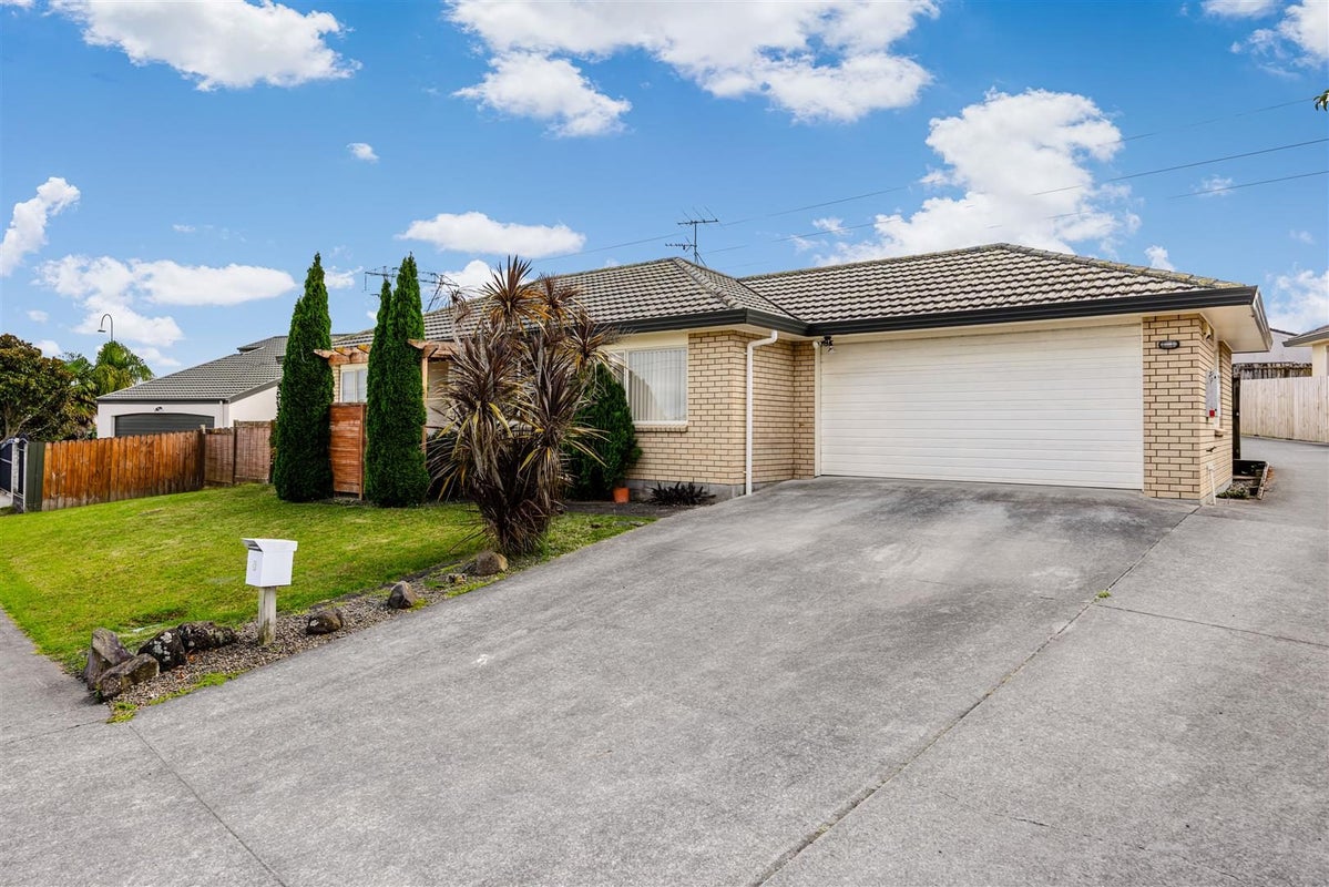 4 Ksenia Drive, Flat Bush, Auckland - Carousel 2
