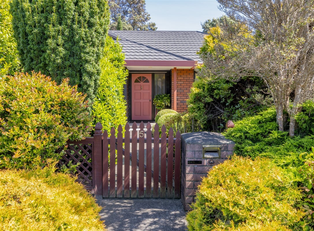 5 Cedar Drive, Paraparaumu Beach, Paraparaumu - Carousel 1