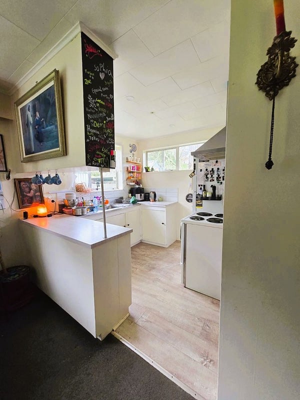 78B Pinehaven Road, Pinehaven, Upper Hutt - Carousel 2