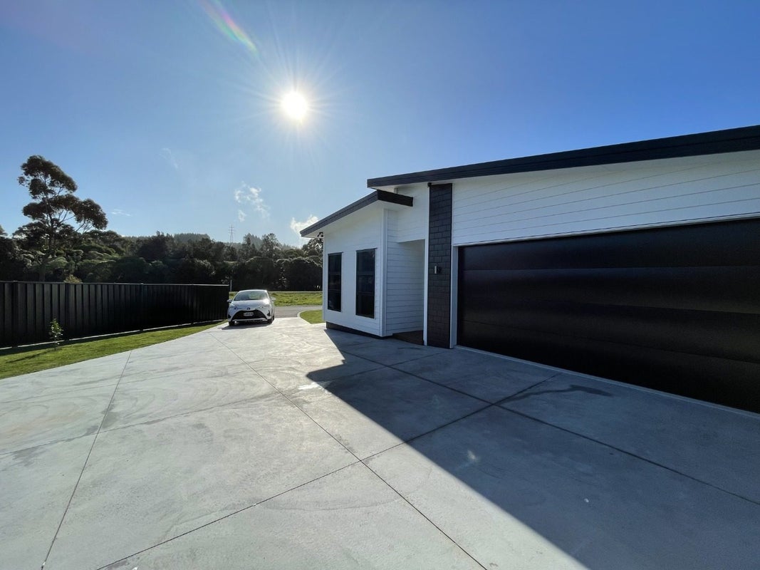 204 Whirinaki Road, Eskdale, Napier - Carousel 2