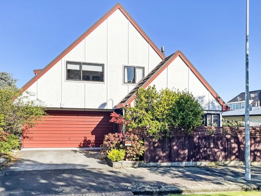 6 MOERANGI STREET, West End, Palmerston North - Carousel 1