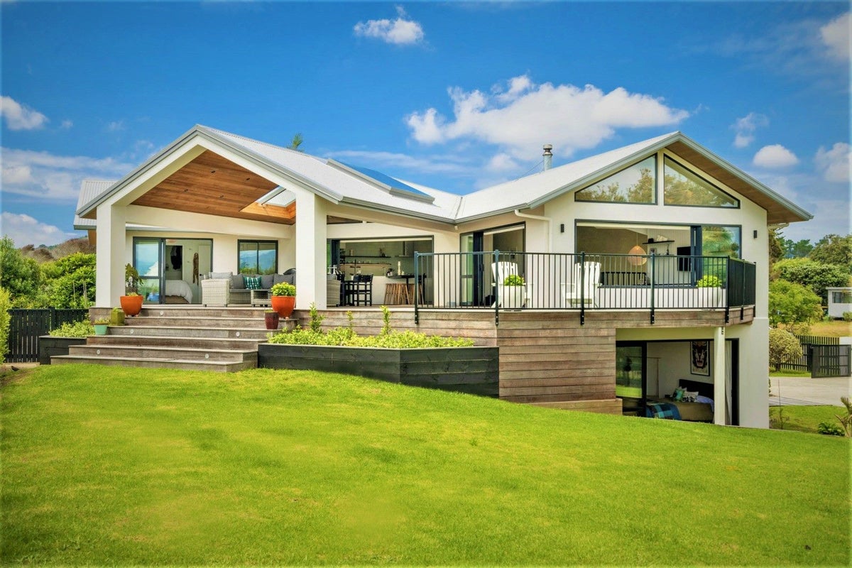 116 Miro Place, Matarangi - Carousel 1