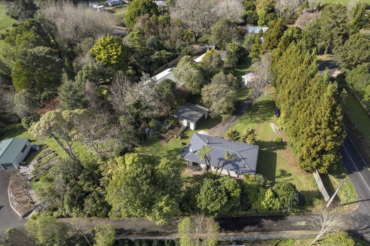 8 Poland Street, Waikino, Waihi - Carousel 1