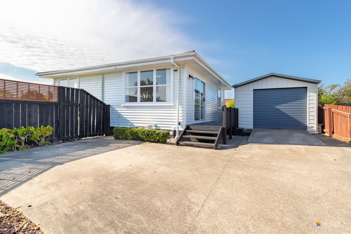 101A MATATIRO ST, TITAHI BAY, PORIRUA - Carousel 2
