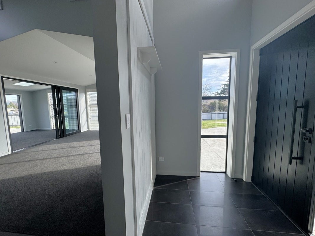 1 Nore Street, Waihola - Carousel 2