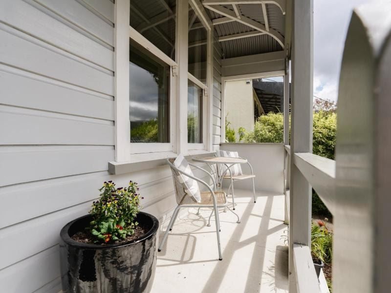 37 Cannington Road, Maori Hill, Dunedin - Carousel 2
