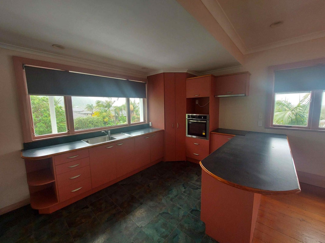 30 Beach Road, Onerahi, Whangarei - Carousel 2