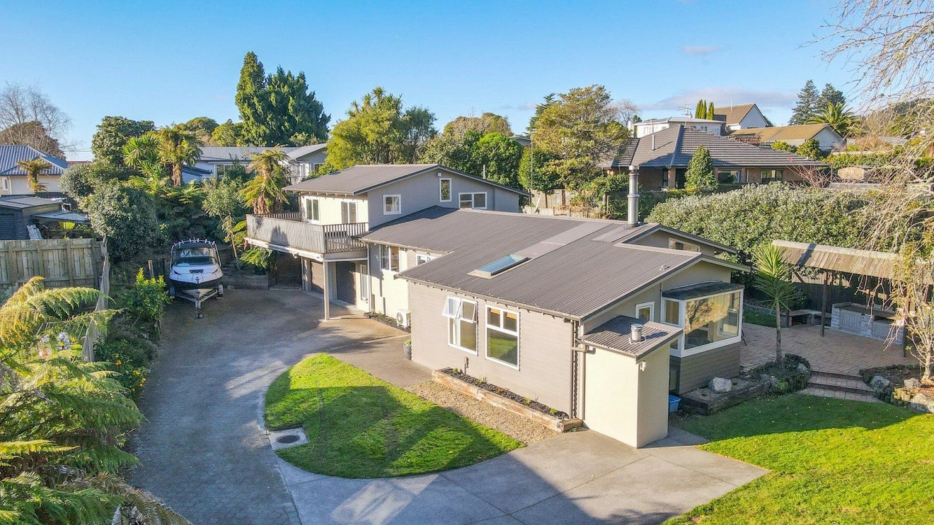 86 Tarawera Road, Lynmore, Rotorua - Carousel 2