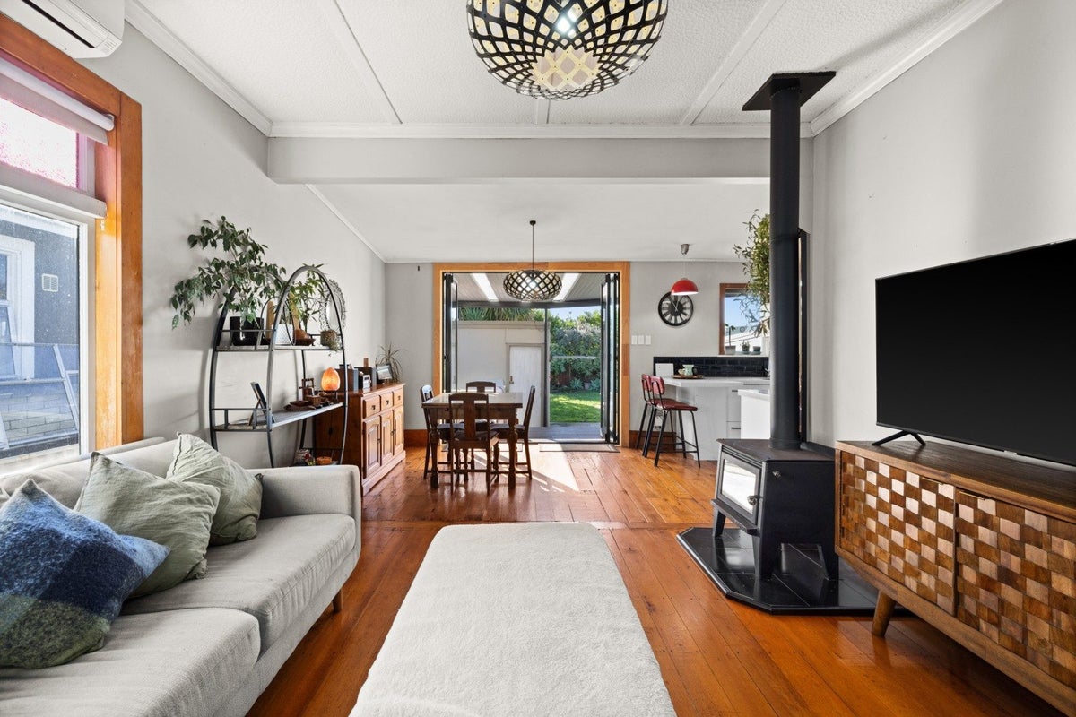 247 Georges Drive, Napier South, Napier - Carousel 2