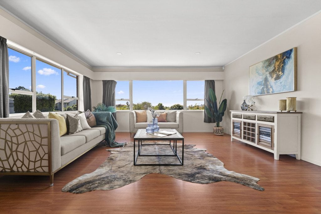 6 Prestige Place, Castor Bay, Auckland - Carousel 2