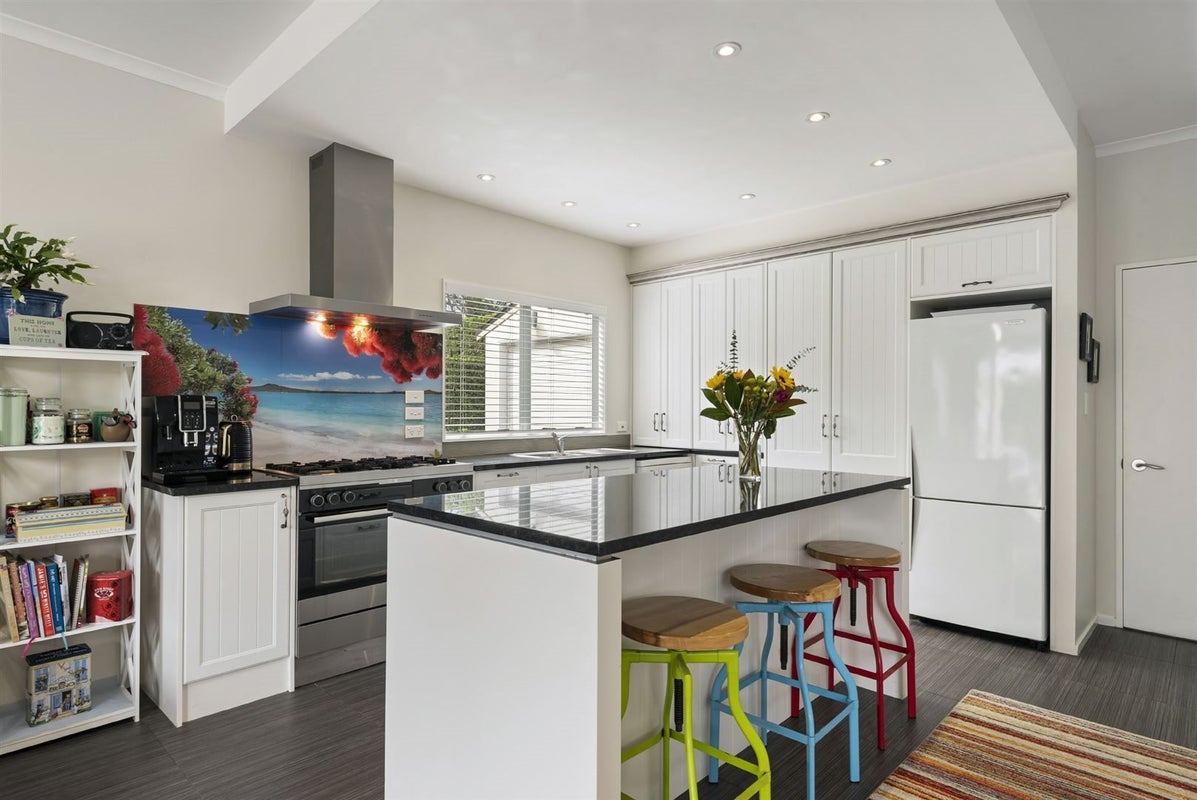 13A Bayswater Avenue, Bayswater, Auckland - Carousel 2