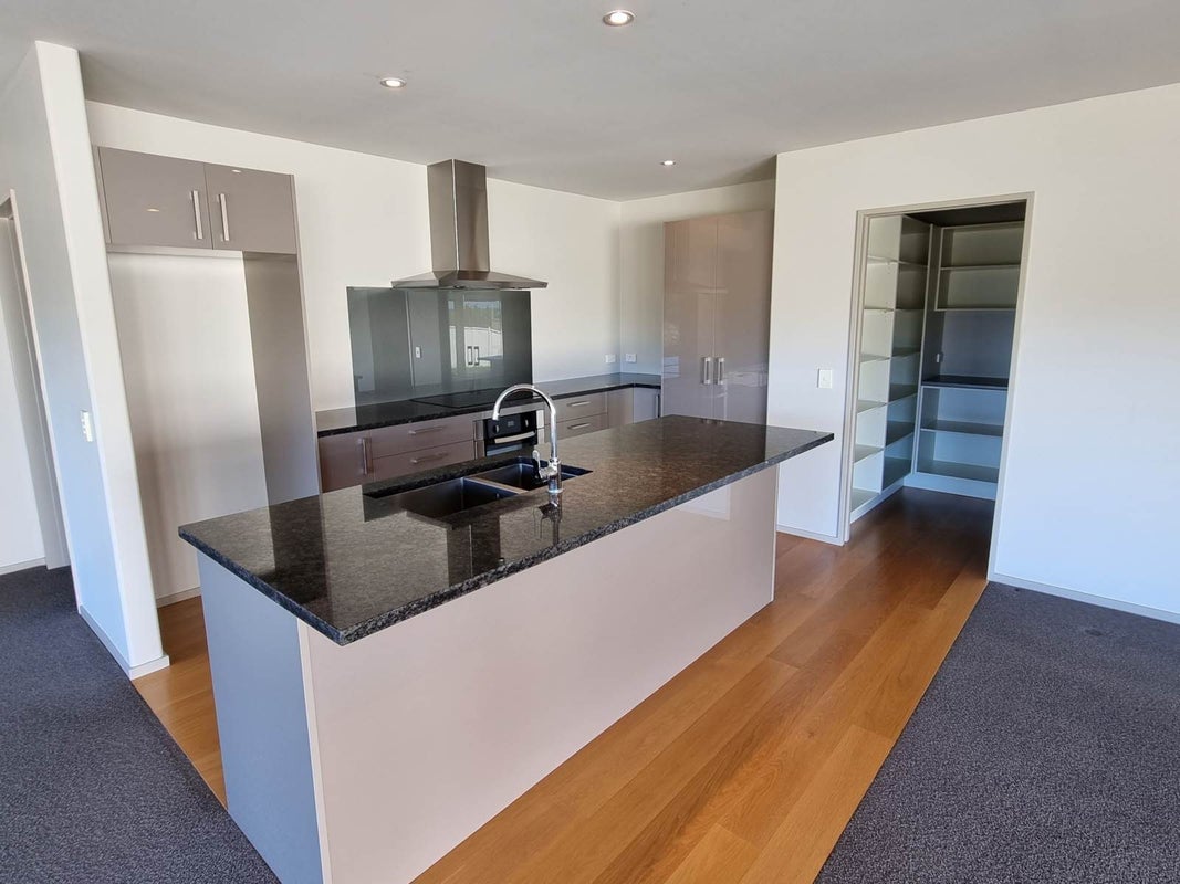 59 Pine Harbour Parade, Beachlands, Auckland - Carousel 2