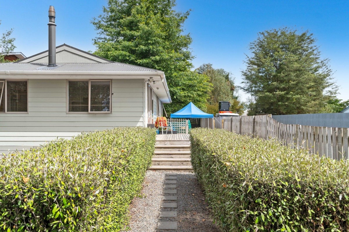18A Solway Crescent, Solway, Masterton - Carousel 13