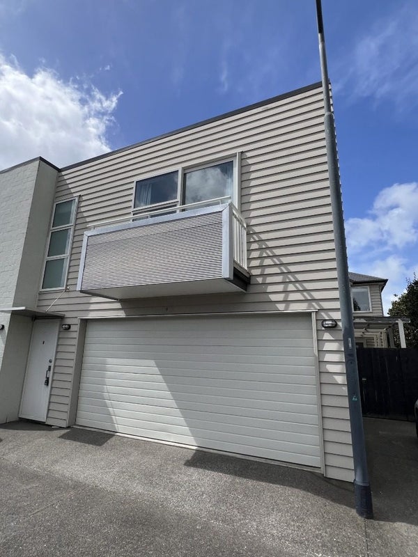 8 Mohua Avenue, Takanini, Auckland - Carousel 1