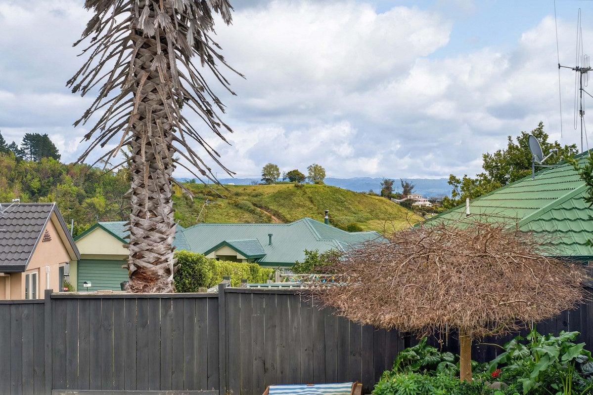 30 Pelorus Street, Welcome Bay, Tauranga - Carousel 2