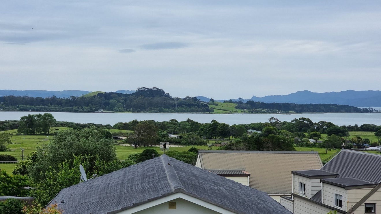 21 Kanohi Terrace, Mangere Bridge, Auckland - Carousel 2