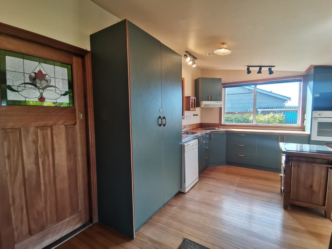 44 Moorhouse Street, Ross - Carousel 2