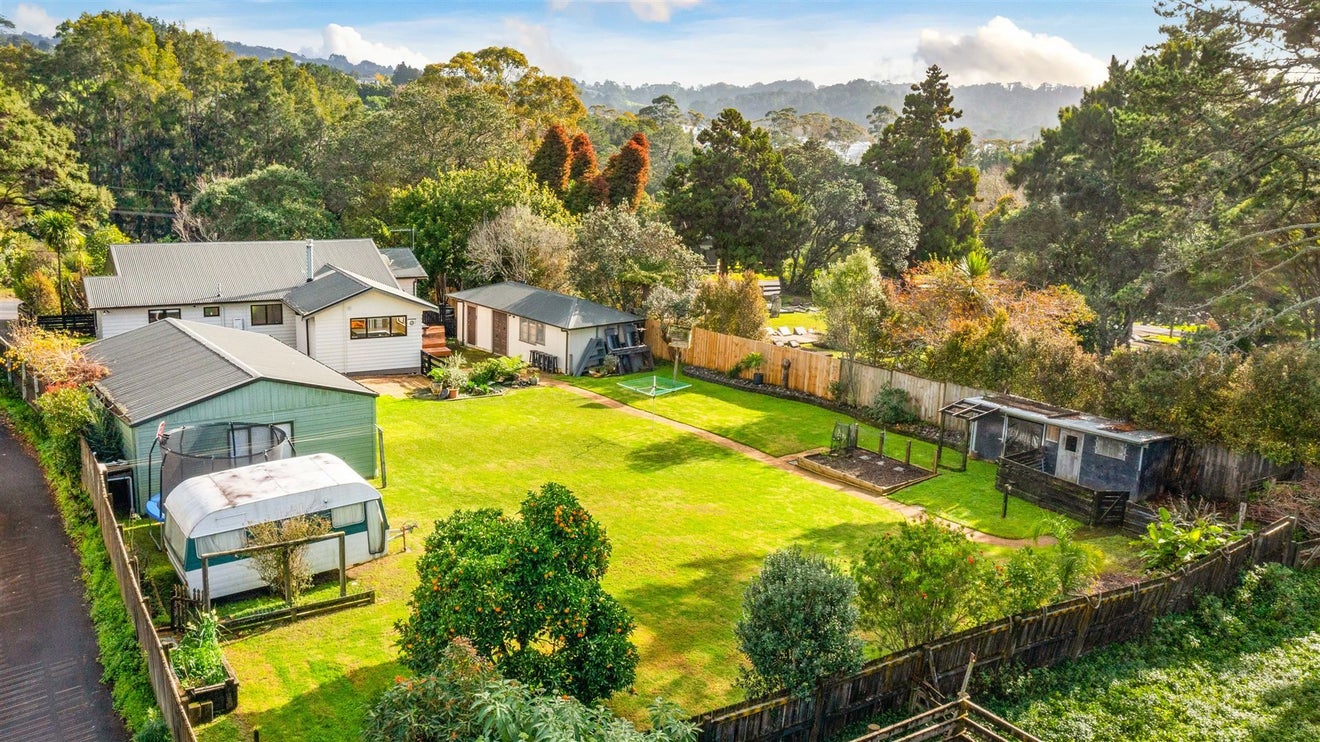 56 O'Neills Road, Swanson, Auckland - Carousel 2