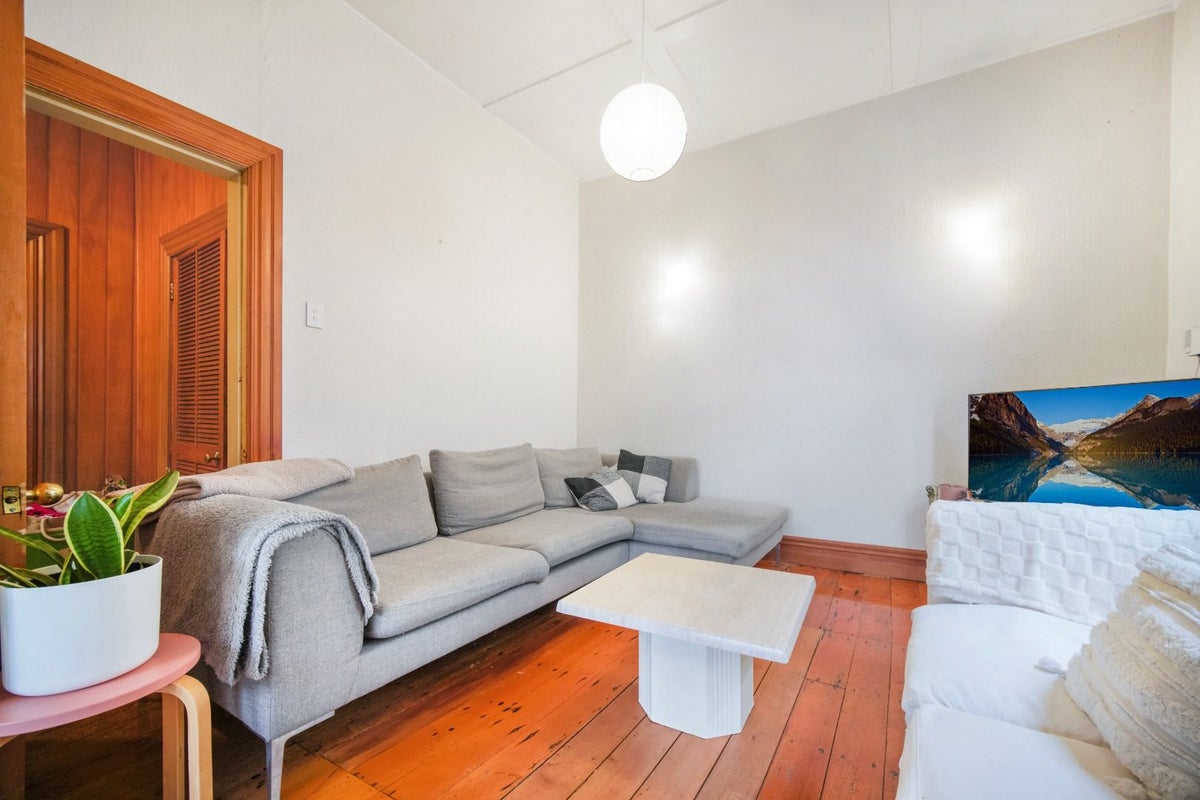 25 Anglesea Street, Freemans Bay, Auckland - Carousel 2