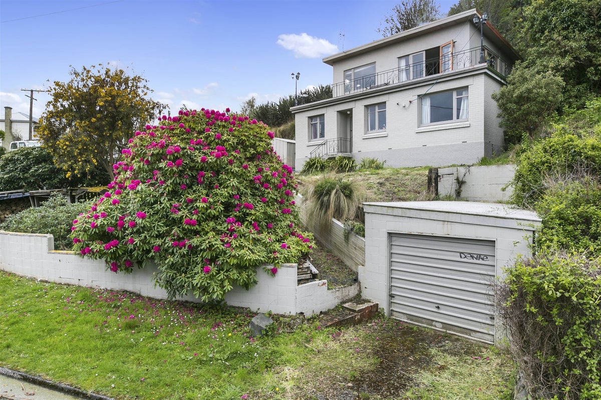 27 Dalry Street, Mornington, Dunedin - Carousel 1