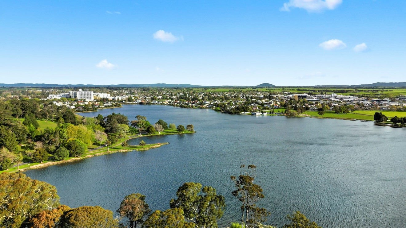 11 Lake Domain Drive, Frankton, Hamilton - Carousel 19