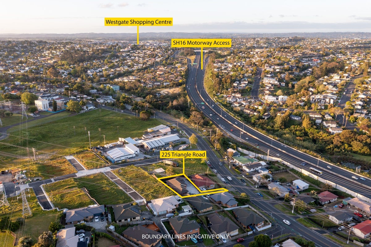 225 Triangle Road, Massey, Auckland - Carousel 18