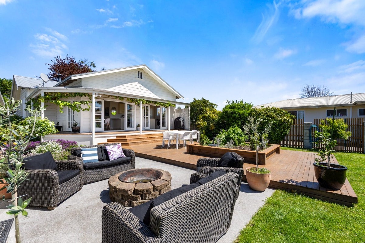 3 Moeller Street, Taradale, Napier - Carousel 2